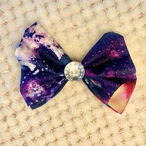 Galaxy bow